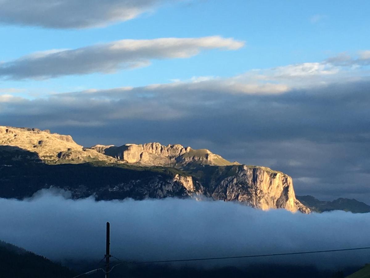 Garni Baita San Cassiano  Buitenkant foto