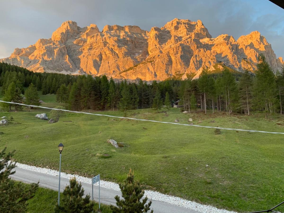 Garni Baita San Cassiano  Buitenkant foto