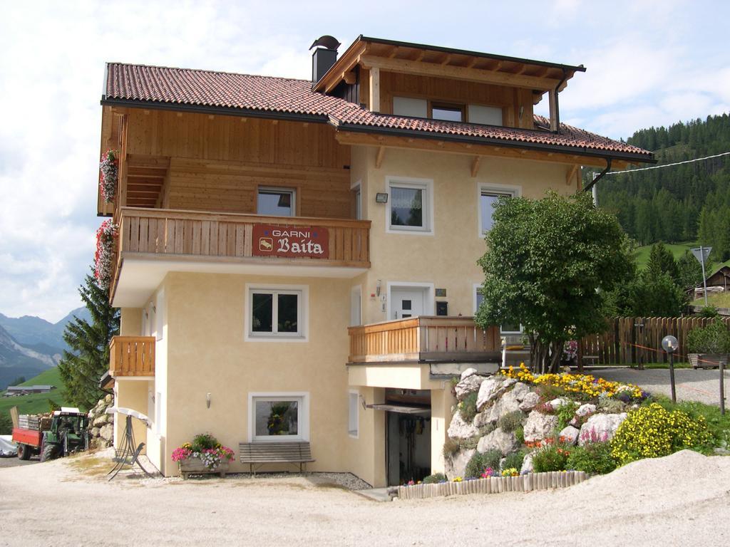 Garni Baita San Cassiano  Buitenkant foto